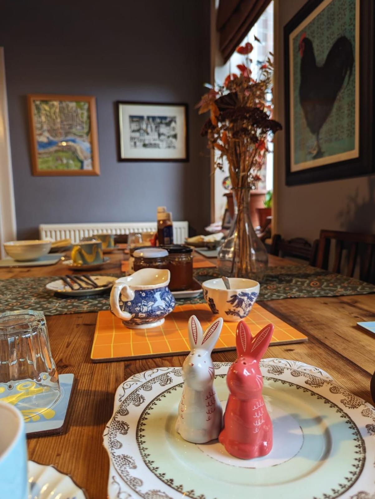 ウィットビー Number 18 Bed & Breakfast エクステリア 写真